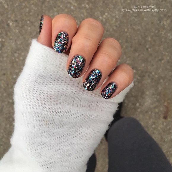 Color street Retired HTF bundle​ - Picture 5 of 8